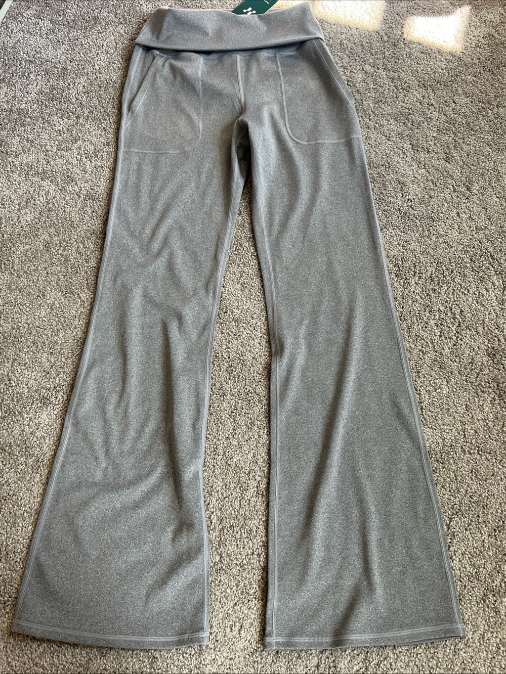 HALARA Womans Large NWT Wide-Leg pants in Light Gray